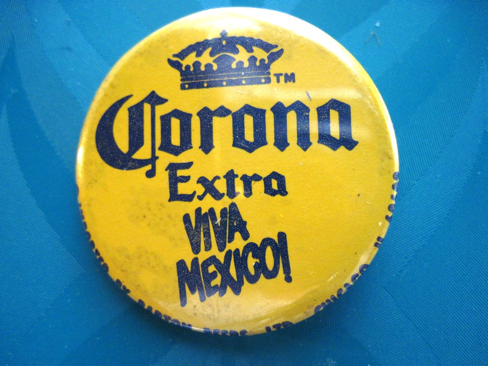 CORONA  extra  Viva  Mexico beer  - button GIFT BOXED