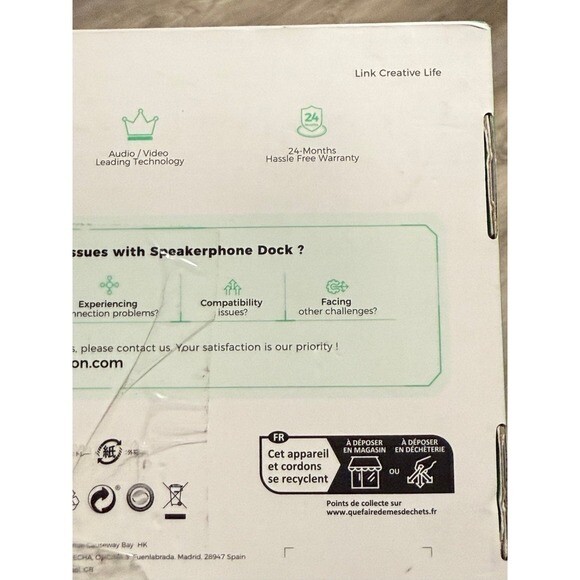 Soomfon conference speakerphone.