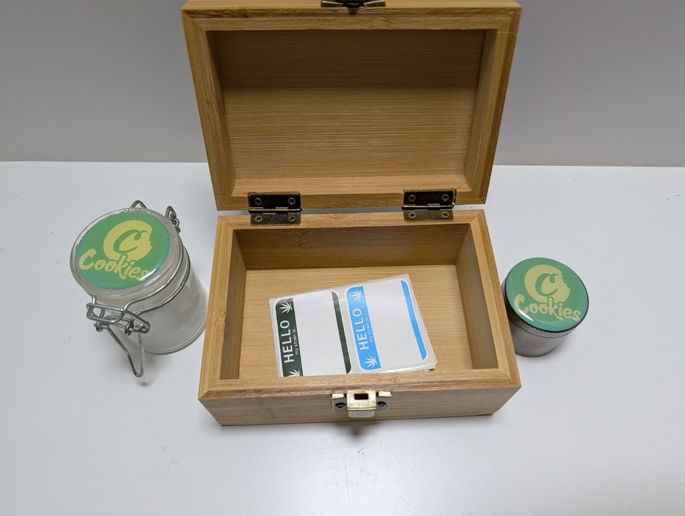 BAMBOO Small Box Set Jar +Grinder + Label + Mini Tray