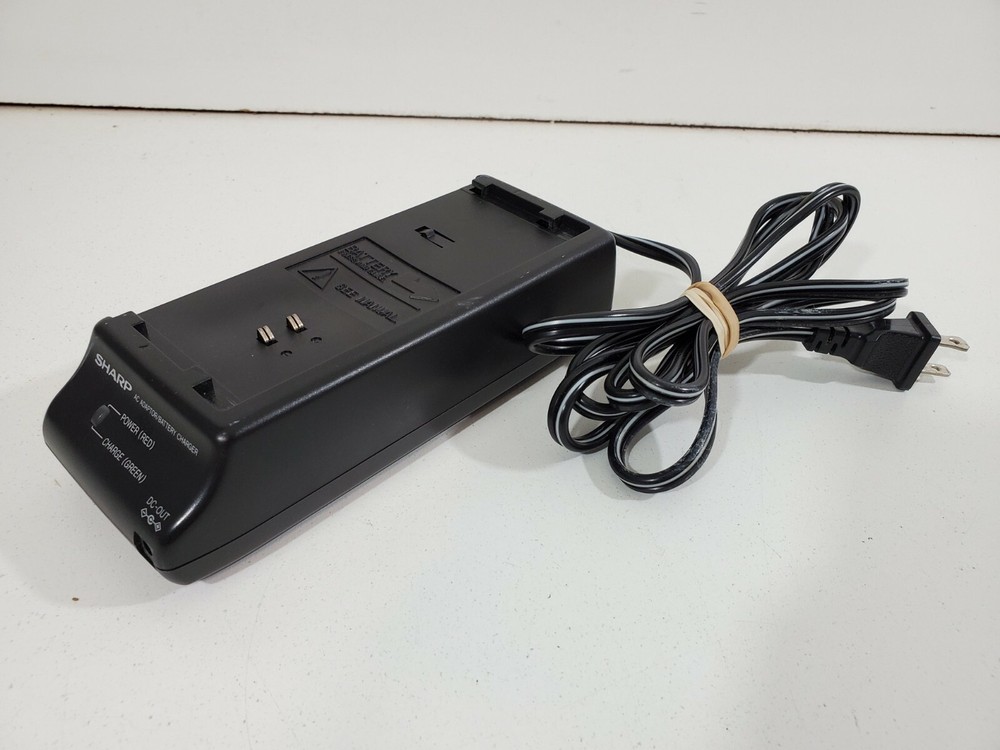 OEM sharp AC adapter battery charger type: UADP-0166GEZZ