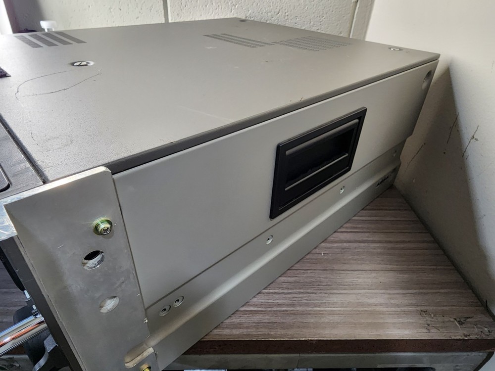SONY DVW-500P Digital Videocassette Recorder