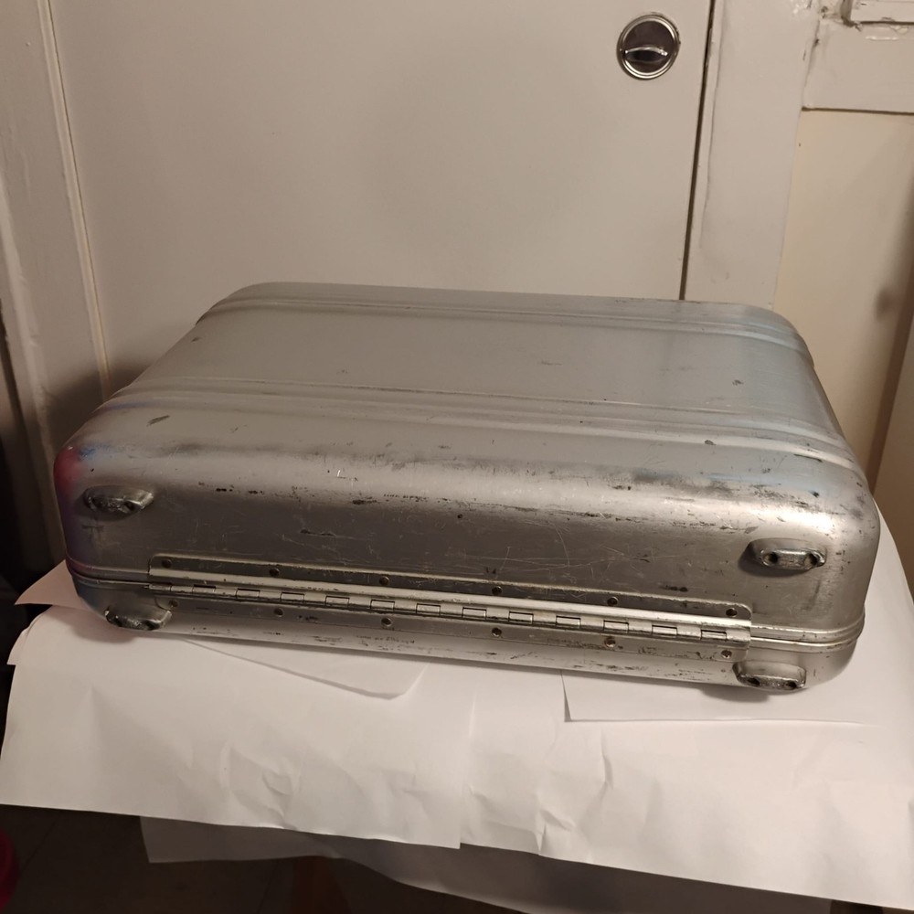 Vintage Zero Halliburton Aluminum Attache Briefcase