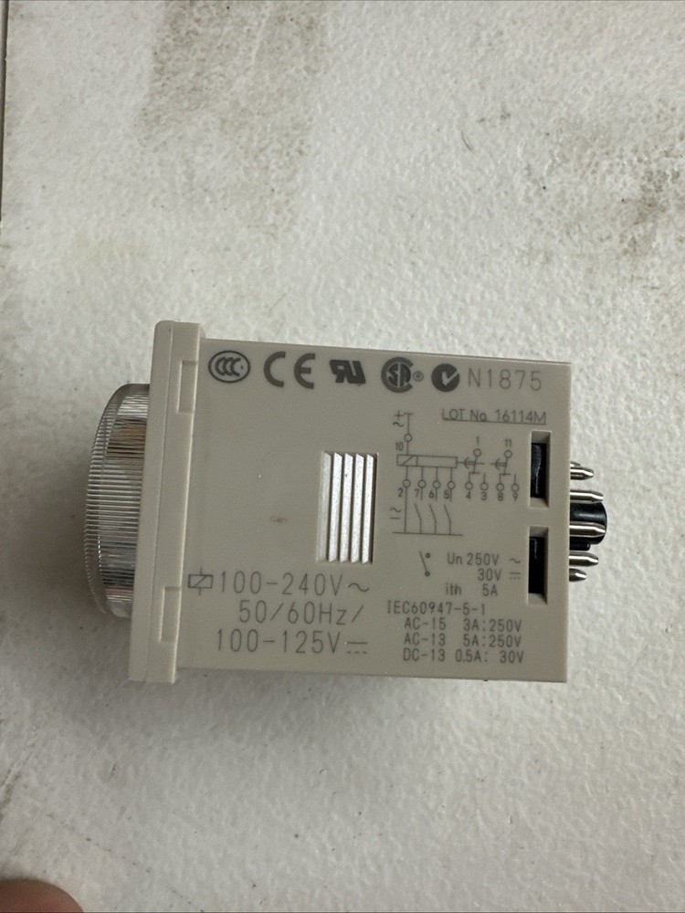 Omron H3CR-A Timer
