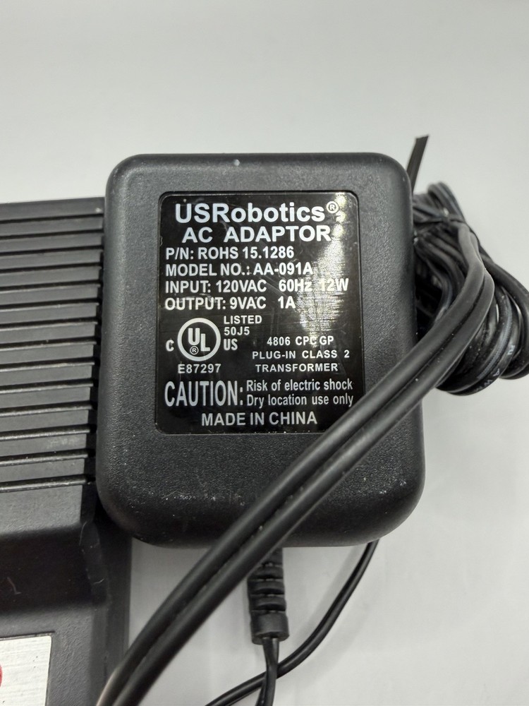USRobotics V.92 56K FAXmodem Model Number 5686