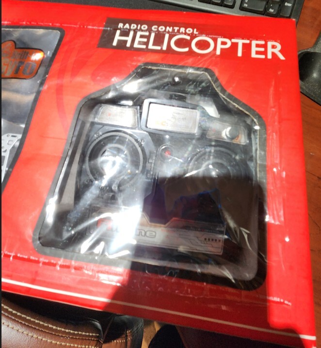 R/C Helicopter and Controller (New)