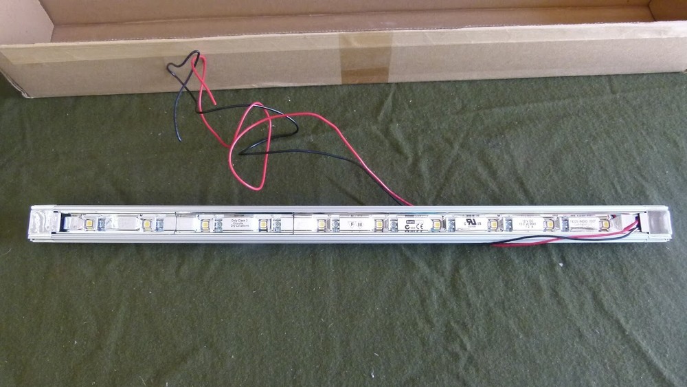 GE 74255 - LB24/42K Impression LED Display Lighting