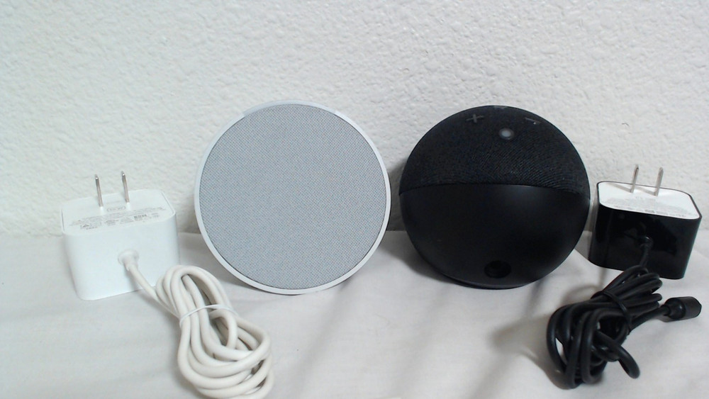 Amazon Echo Dot 5th Gen  C2N6L4 and Amazon POP Speakers