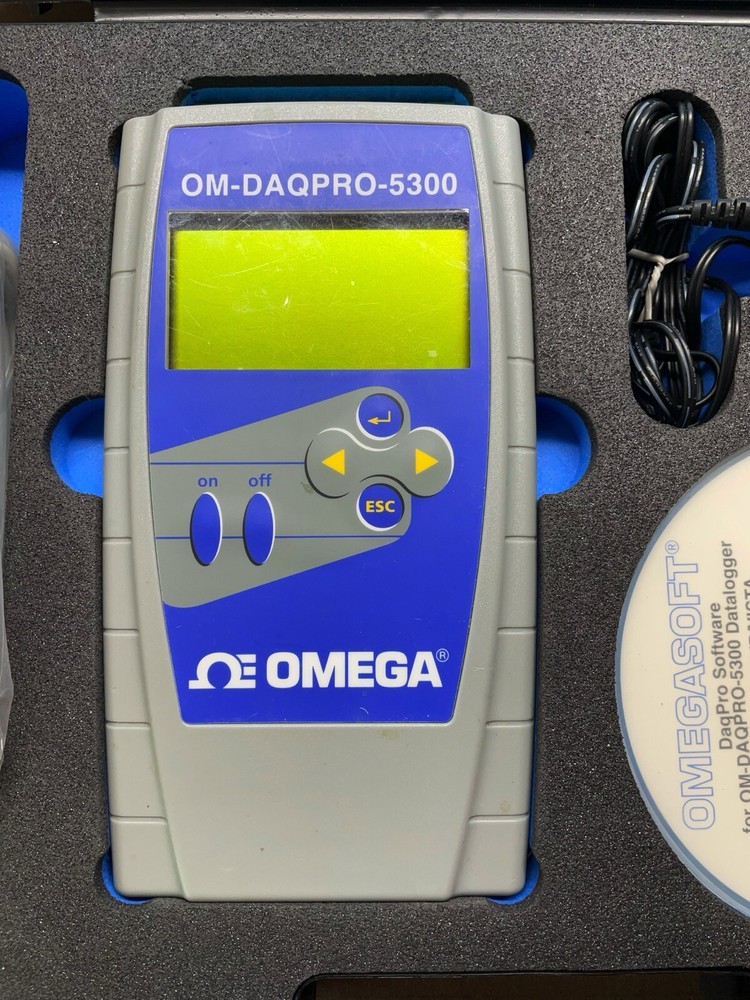Omega/Fourtec DaqPro 8 Channel Handheld Portable Data Logger, Temp, Volt or Amp