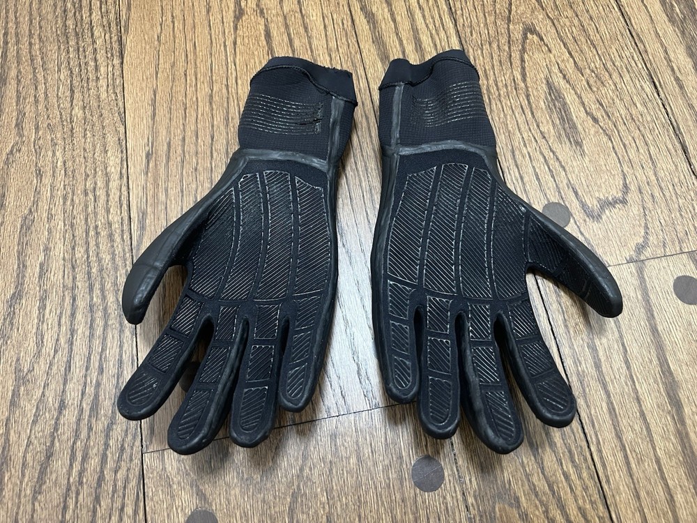 Oneil Psychotech 3mm and 5mm Wetsuit Gloves Size Medium