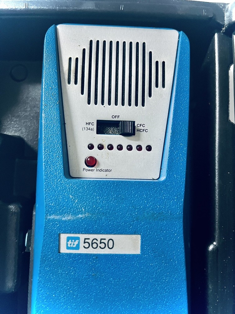 TIF 5650 Automatic Halogen Leak Detector HFC CFC HCFC Complete w/ Case & Manual
