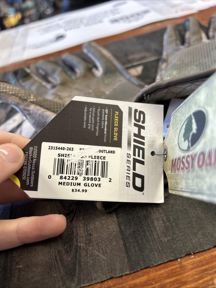 Shield Series Medium Mossy Oak Camo Gloves
