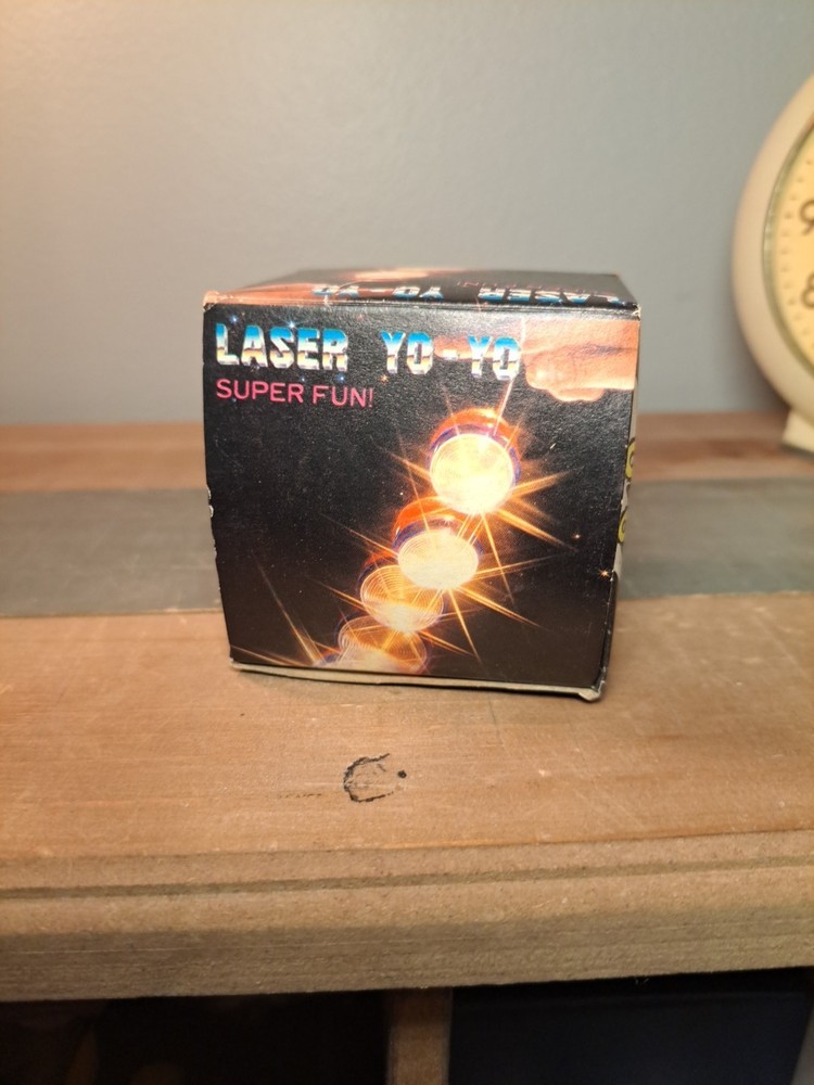 ORIGINAL Vintage Lazer Light Yo Yo  Made in Taiwan