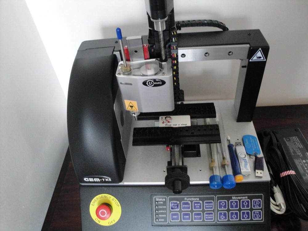 U-MARQ GEM-TX5 Engraving Machine
