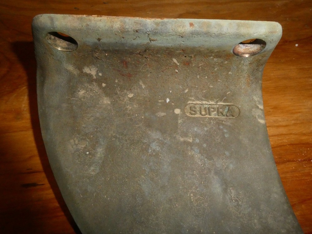 Supra Tracking Fin