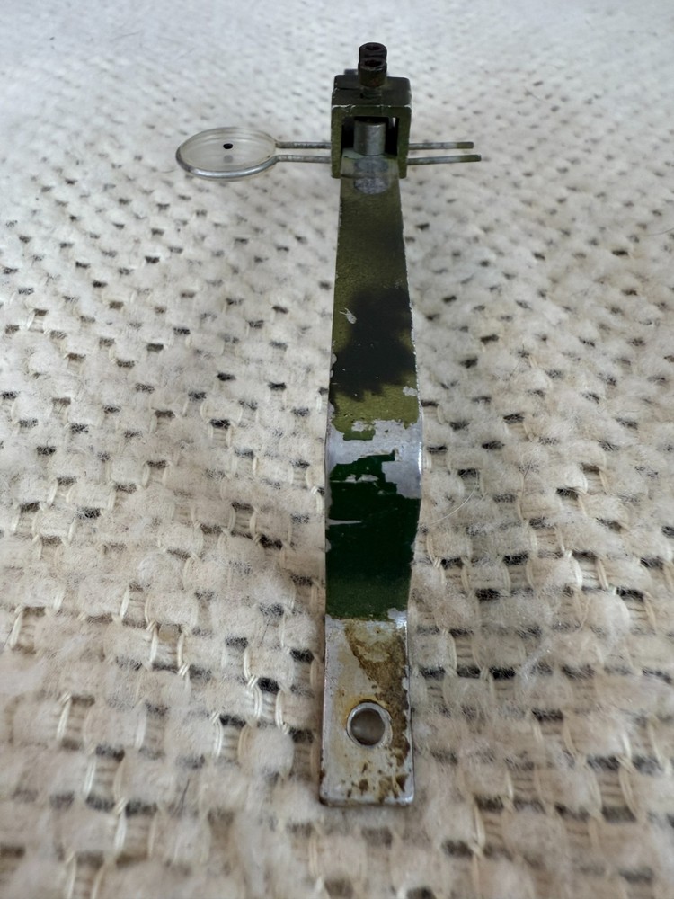 Vintage Recurve Long Bow Glass Dot Sight