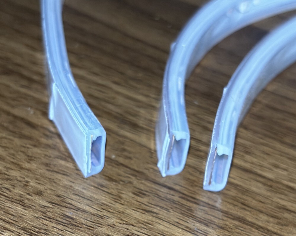 3 PHILIPS HUE Lightstrip Plus White/ Color Strips & 2 Cut-End Connectors (52”)