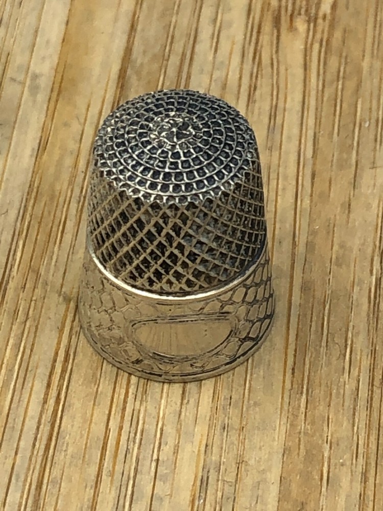 Vintage Sterling Silver Thimble, size 9
