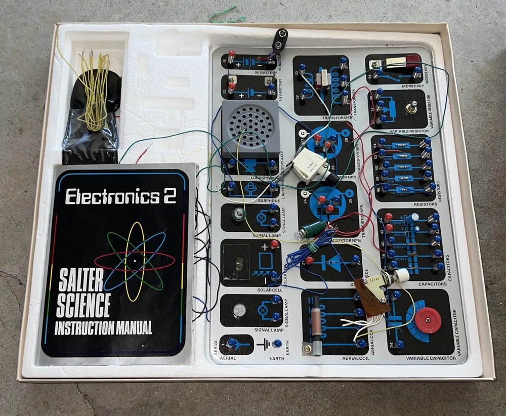Vintage 70 Thomas salter ELECTRICAL LAB 2 and Electronics 2 Engineer experiments