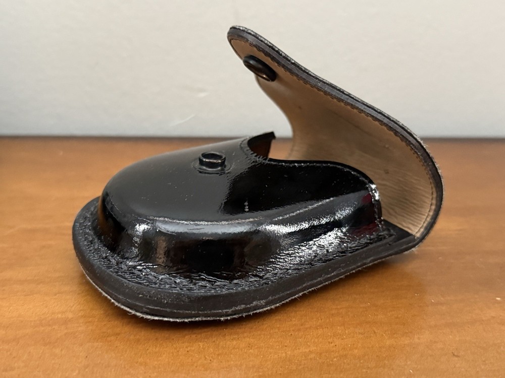 VTG Jay-Pee High Gloss Black Leather Handcuff Case Silver Snap Jaypee GUC