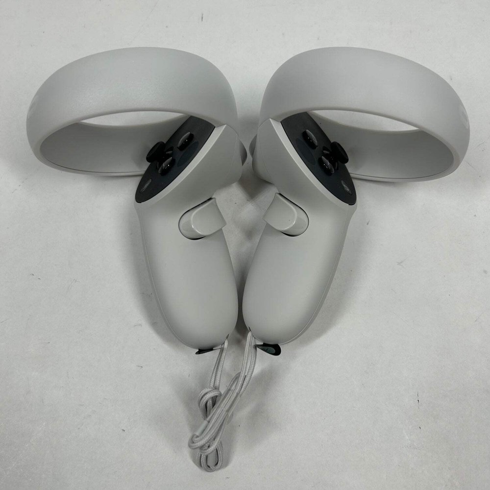 Oculus Quest 2 256GB VR System KW49CM