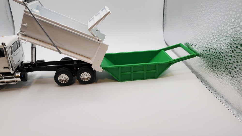 1/50 Scale 12 Cubic Yard Bedding Box in Green
