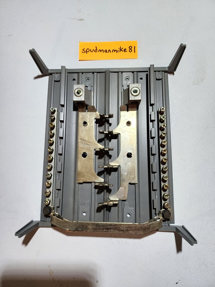 Siemens 12 Circuit Main Lug Single Phase Panelboard Tray