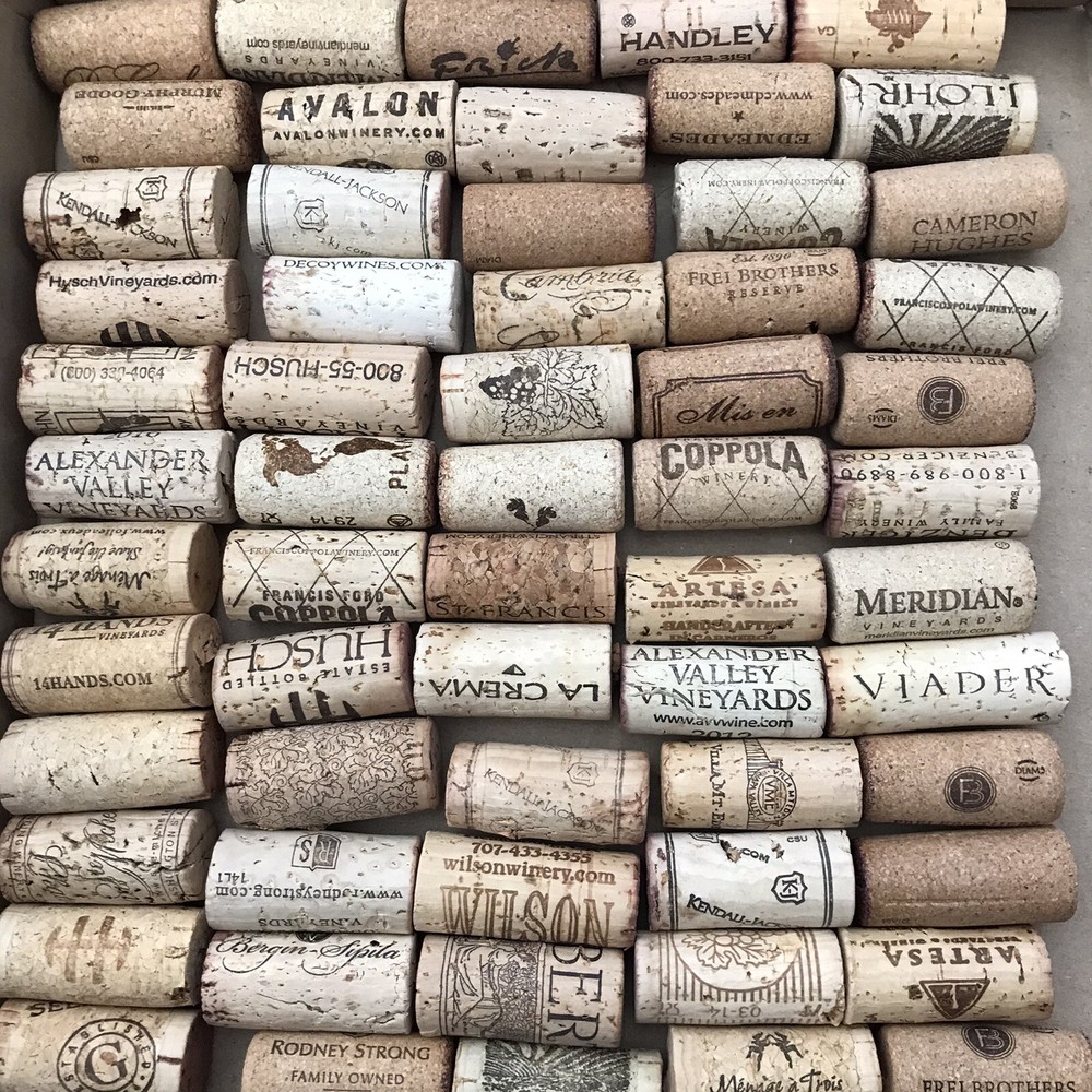 WINE CORKS Lot of 160 Assorted Great For Crafts