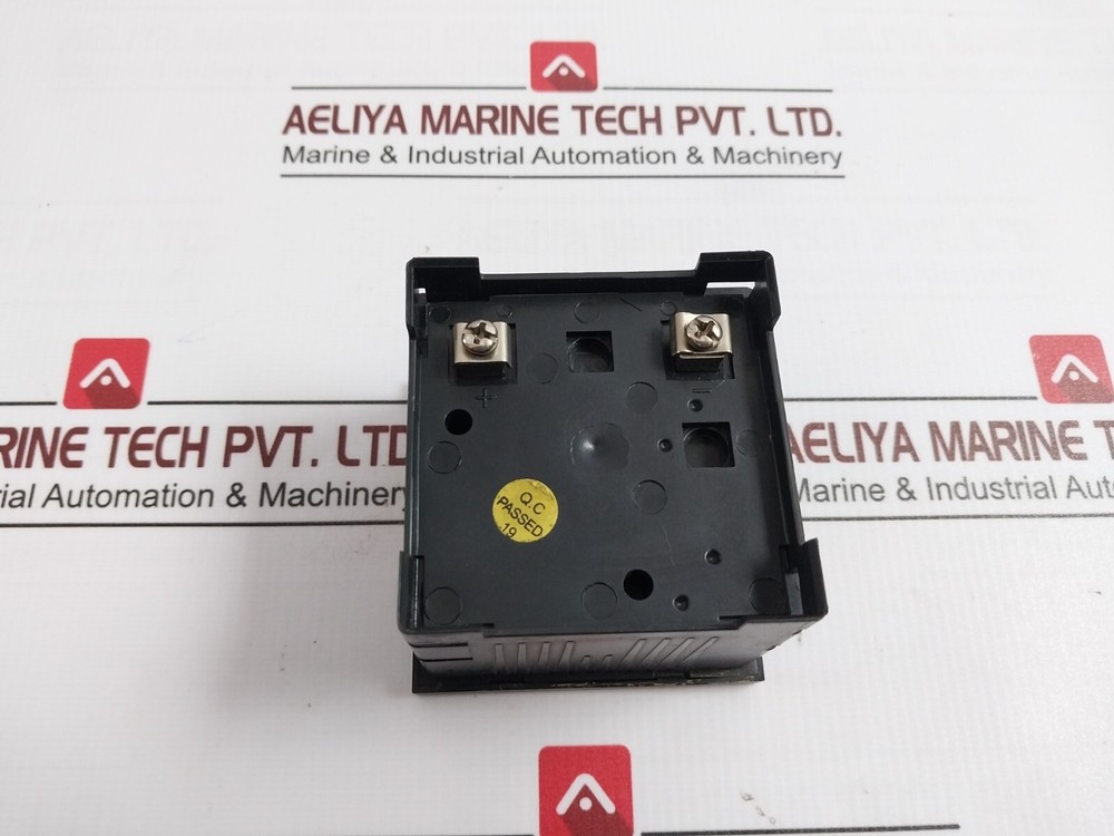 REVALCO ER172 Voltmeter 0-500 V