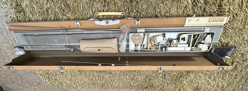 Brother L6601 Knitting Machine Retro COMPLETE WOW!!!