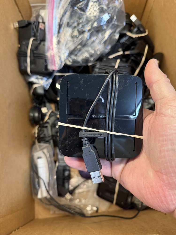 OVER PLANTRONICS MDA220 USB PC / Phone Switch for USB Headset And Other Items