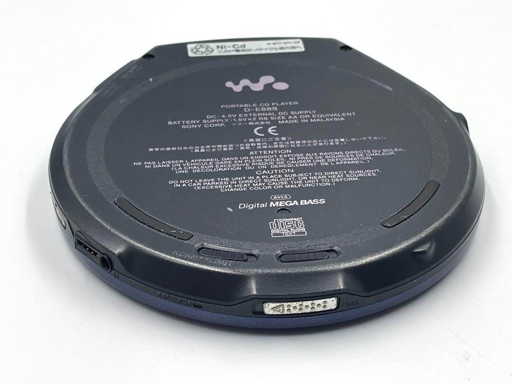 Sony D-E888 Walkman Portable CD Player Shock Resistant Untested Only Main Unit