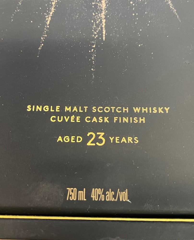Glenfiddich Grand Cru 23 Year Scotch Empty Bottle & Box Set Display
