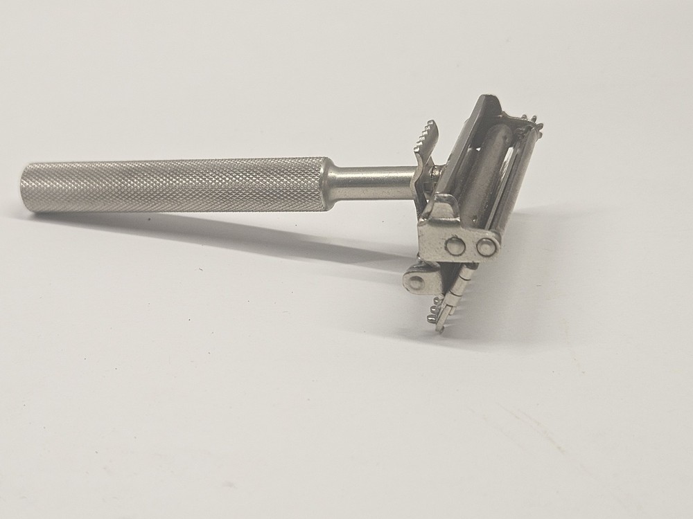 Vintage Valet Auto Strop Razor With Box