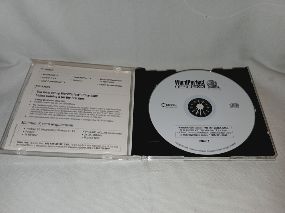 Vintage Corel WordPerfect Office Standard Edition 2000