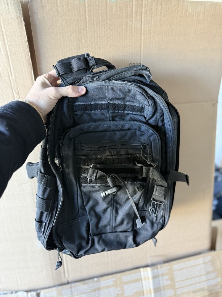 Specialist Half-Day Backpack 25L Black