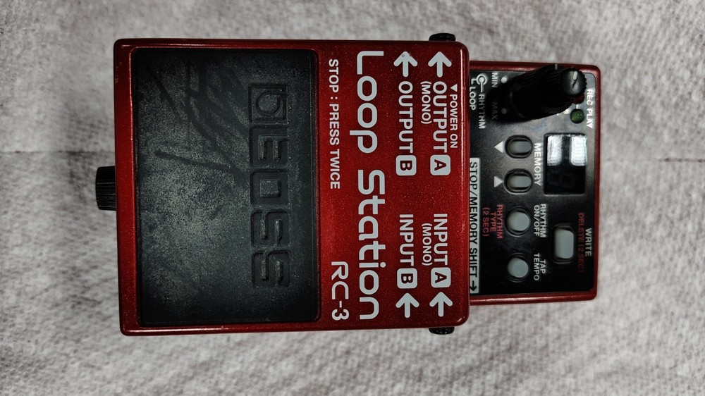 BOSS RC-3 LOOPER EFFECTS PEDAL
