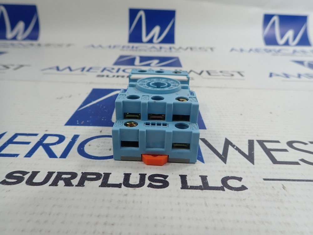 RELECO S3-S RELAY BASE/SOCKET 10A 380V