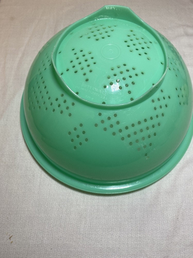 Tupperware Jadeite Green Colander Strainer Sifter Bowl 339-2 Star Pattern + Grid
