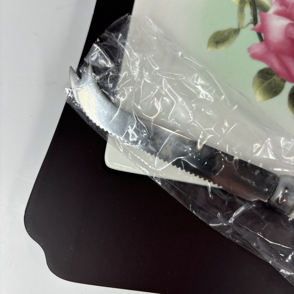 Avon 2005 Tile Cheese Board & Knife Roses Pattern Never Used