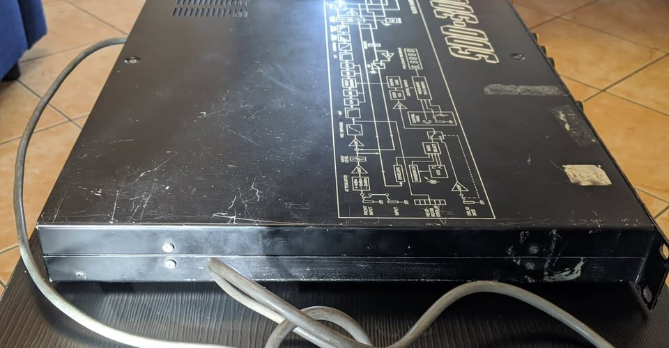 *READ DESCRIPTION* (UNTESTED) Vintage Korg SDD-3000 Programmable Digital Delay