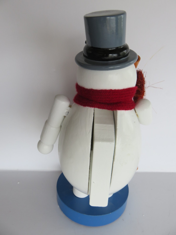 Frosty The Snowman Nutcracker, 10"