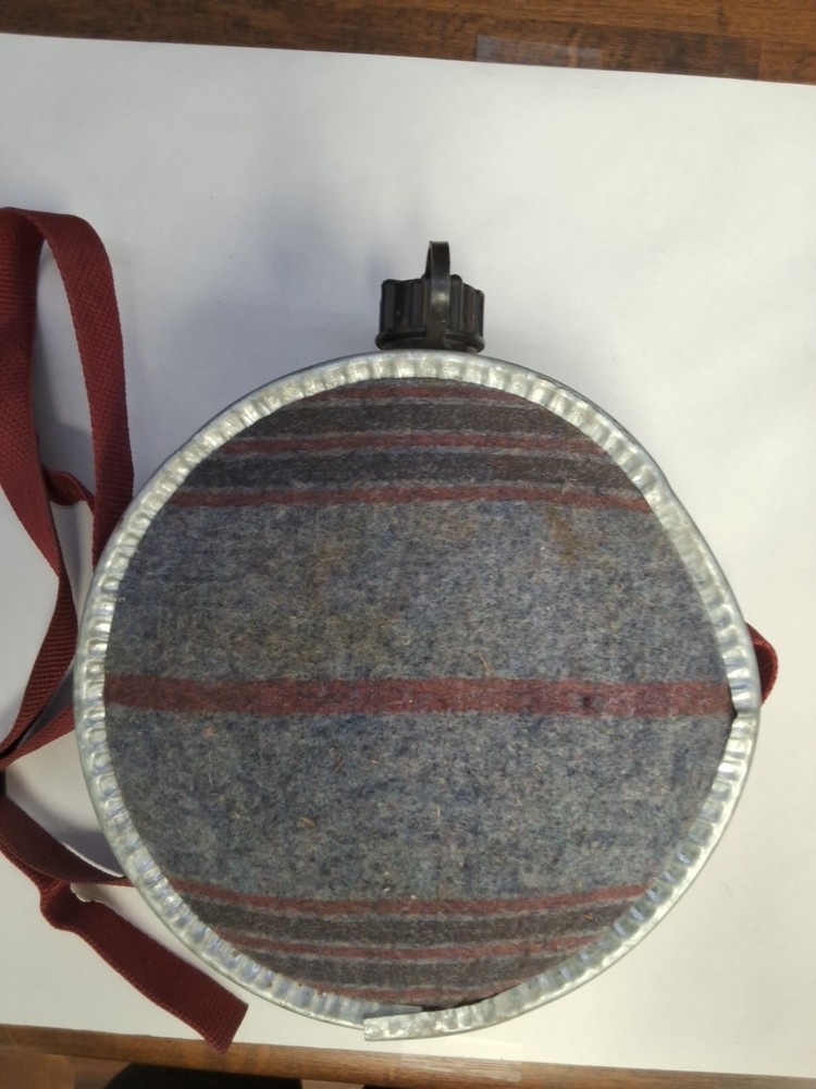 Large Vintage Canteen 2 Qt