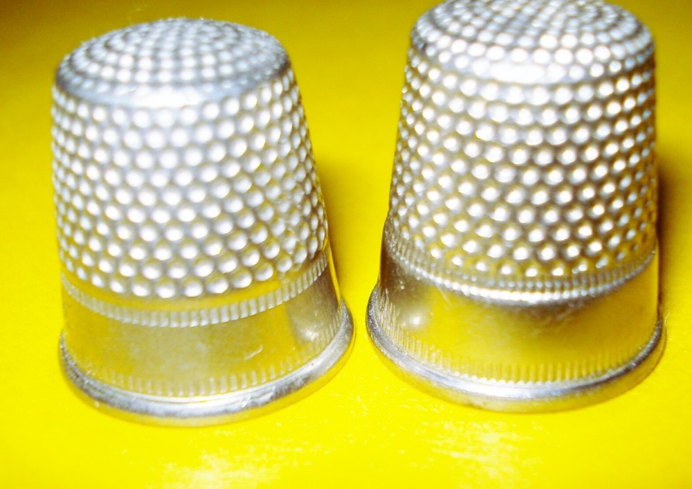 VINTAGE 2 GERMAN THIMBLE SET NICE DESIGN NR