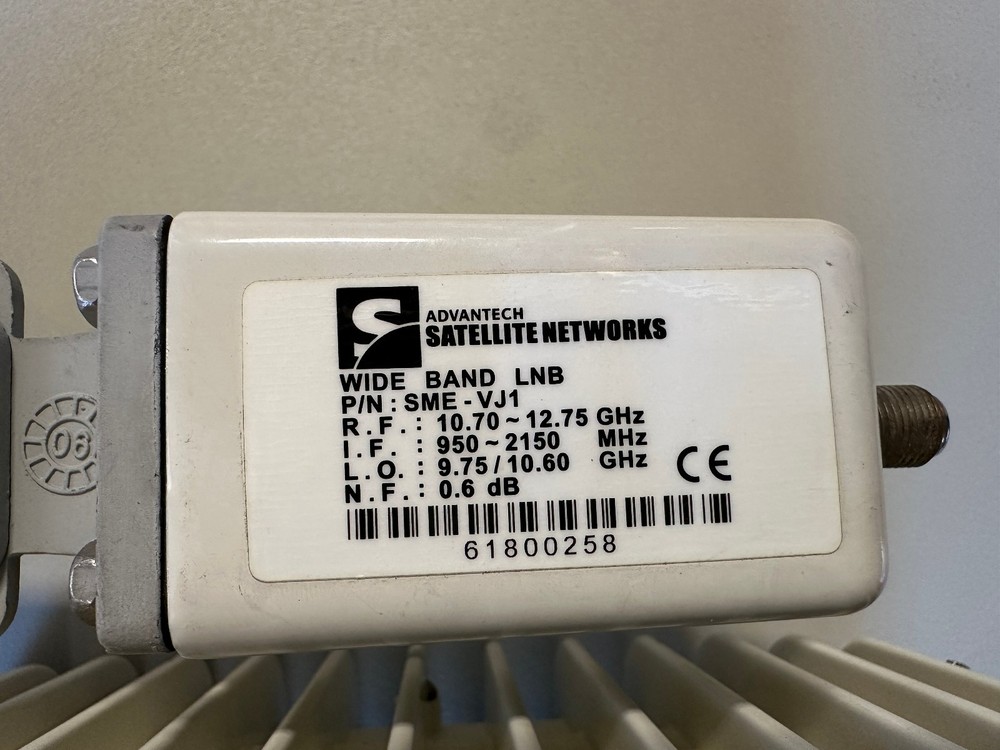 Advantech Satellite Networks / Low-Noise Block downconverter