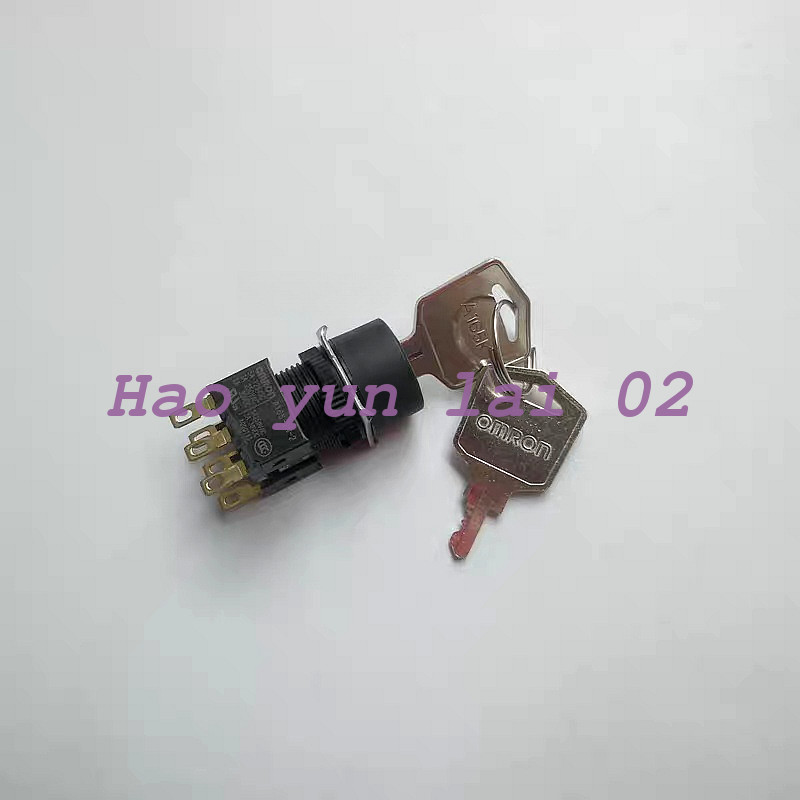 1PCS New For Omron A165K-T2M-2 Selector Switch