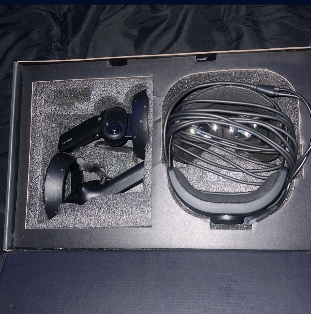 Lenovo Explorer Headset VR Set with Controllers