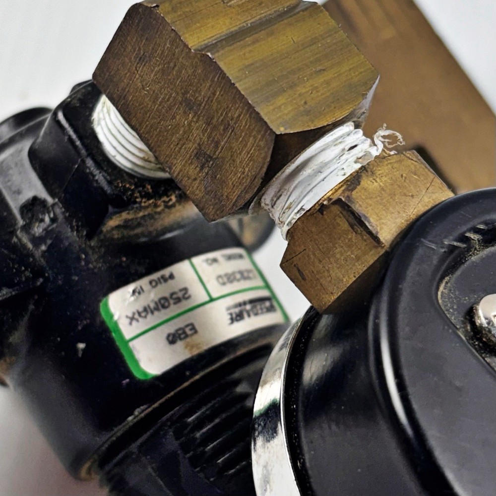 Speedaire 1Z838D Pressure Regulator