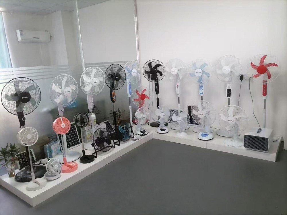 Rechargeable Modern Fan solar panel Button Control USB LED light 1 bulbs - White