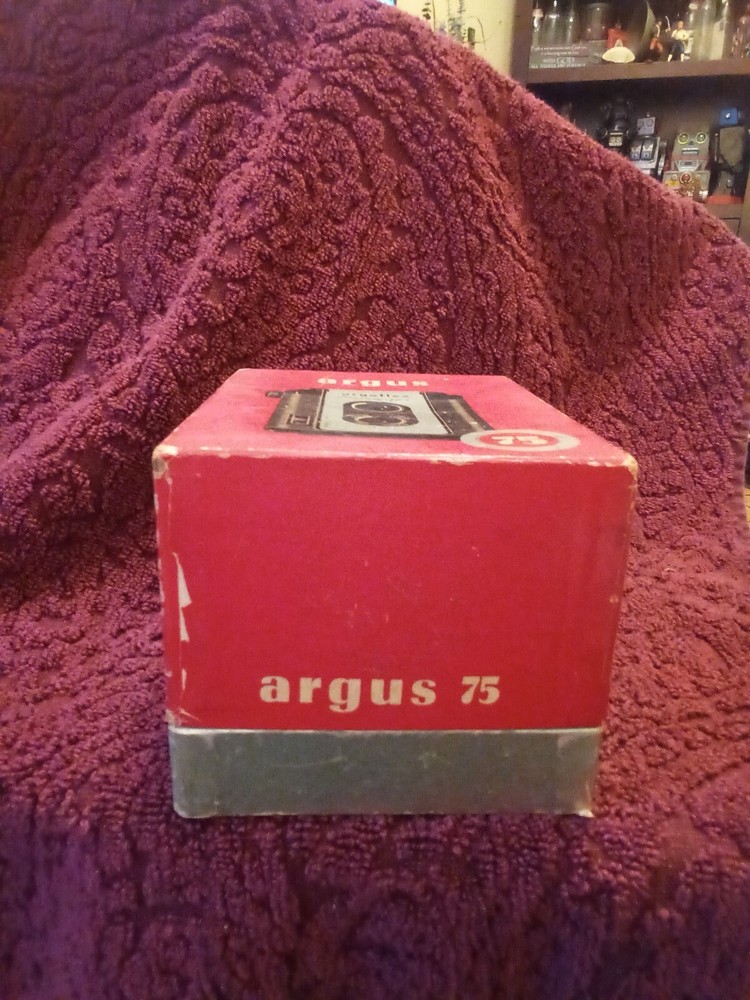 Vintage Argus Argoflex 75 Camera with Strap UNTESTED
