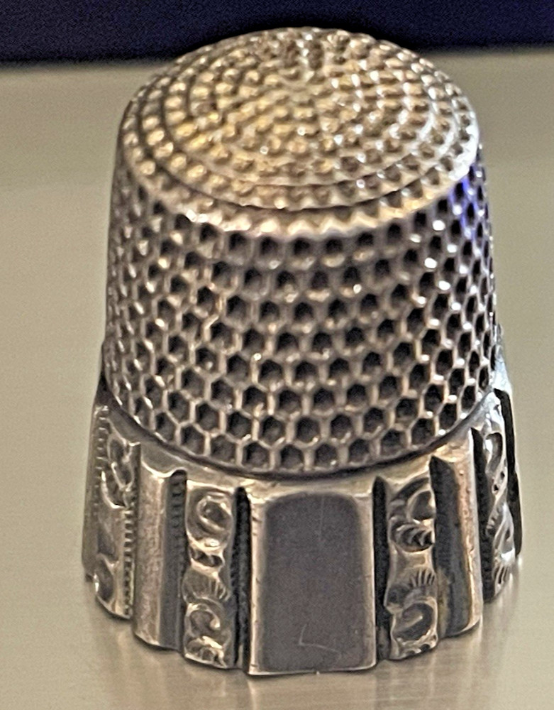 Antique Waite Thresher style #8 Sterling Silver Thimble columns” Design🌺🌺